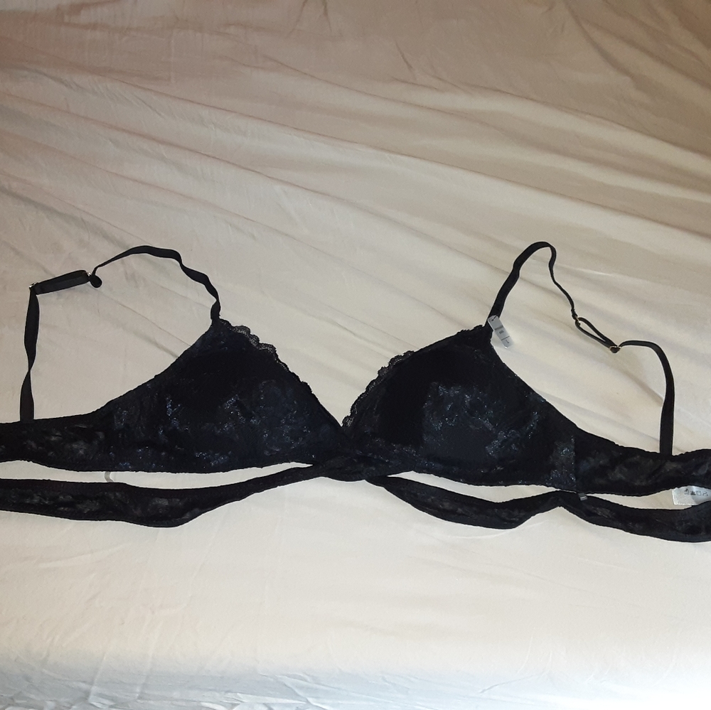 Black lace bralette